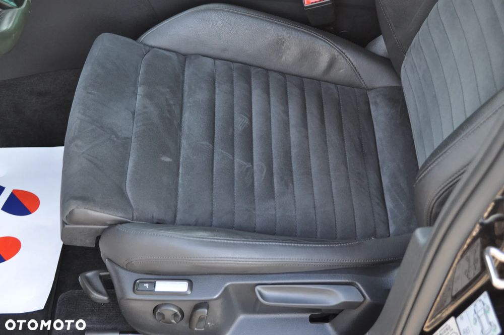 Volkswagen Passat 1.8 TSI (BlueMotion Technology) DSG Highline - 18