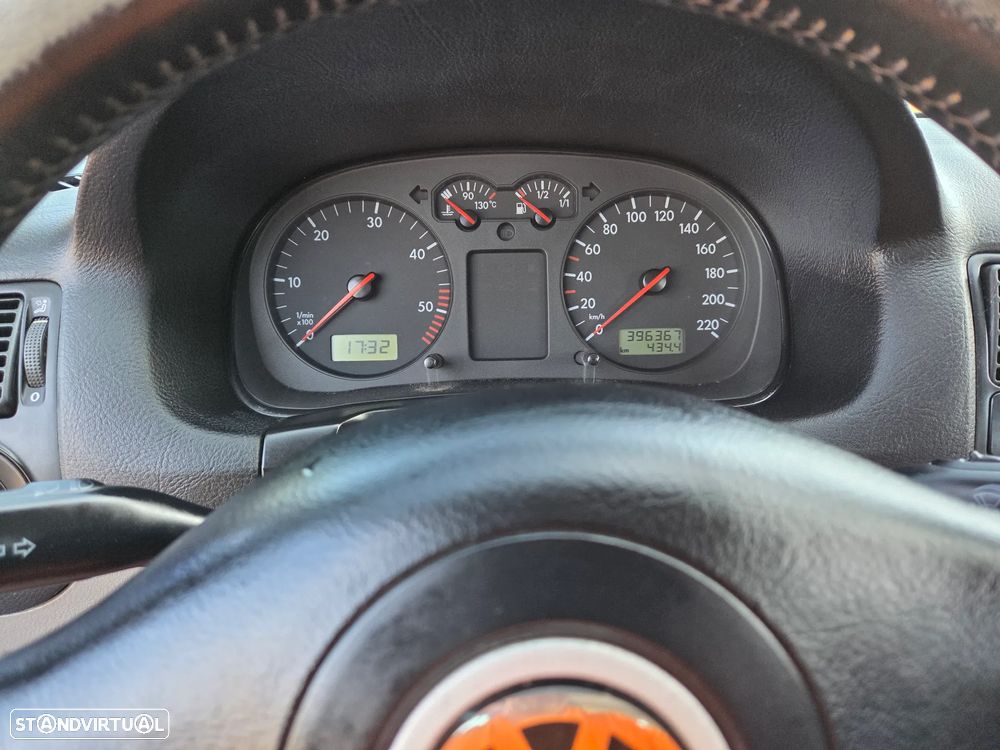 VW Golf 1.9 TDi Confortline AC - 4