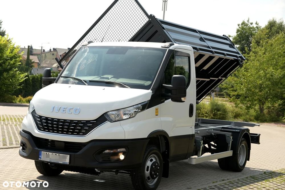 Iveco DAILY/50C18/DMC 3500/TYLKO 47 tyś km PRZEBIEGU!/WYWROTKA 3 STRONNA SKIBICKI 360x210 cm/ 3.0 HPI 180 KM/ SALON POLSKA/ PIERWSZY WŁAŚCICIEL/BEZWYPADKOWY - 11