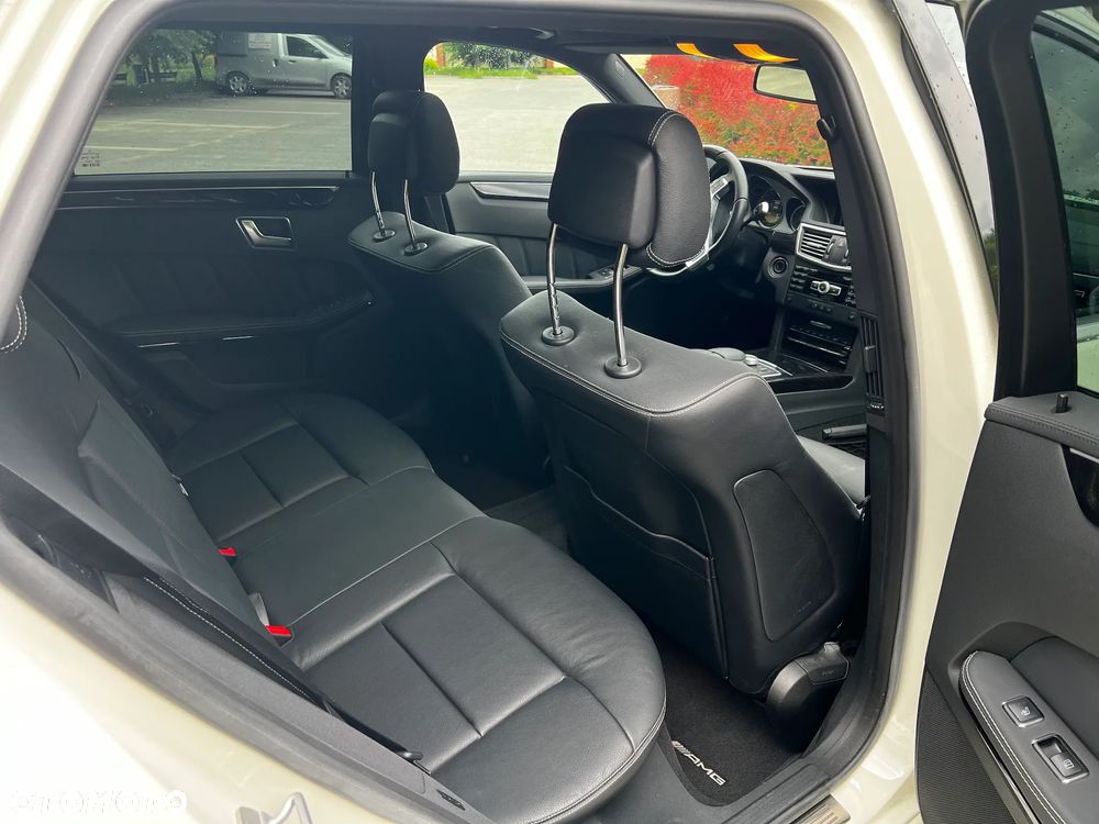 Mercedes-Benz Klasa E 500 BlueEFFICIENCY 7G-TRONIC Avantgarde - 28