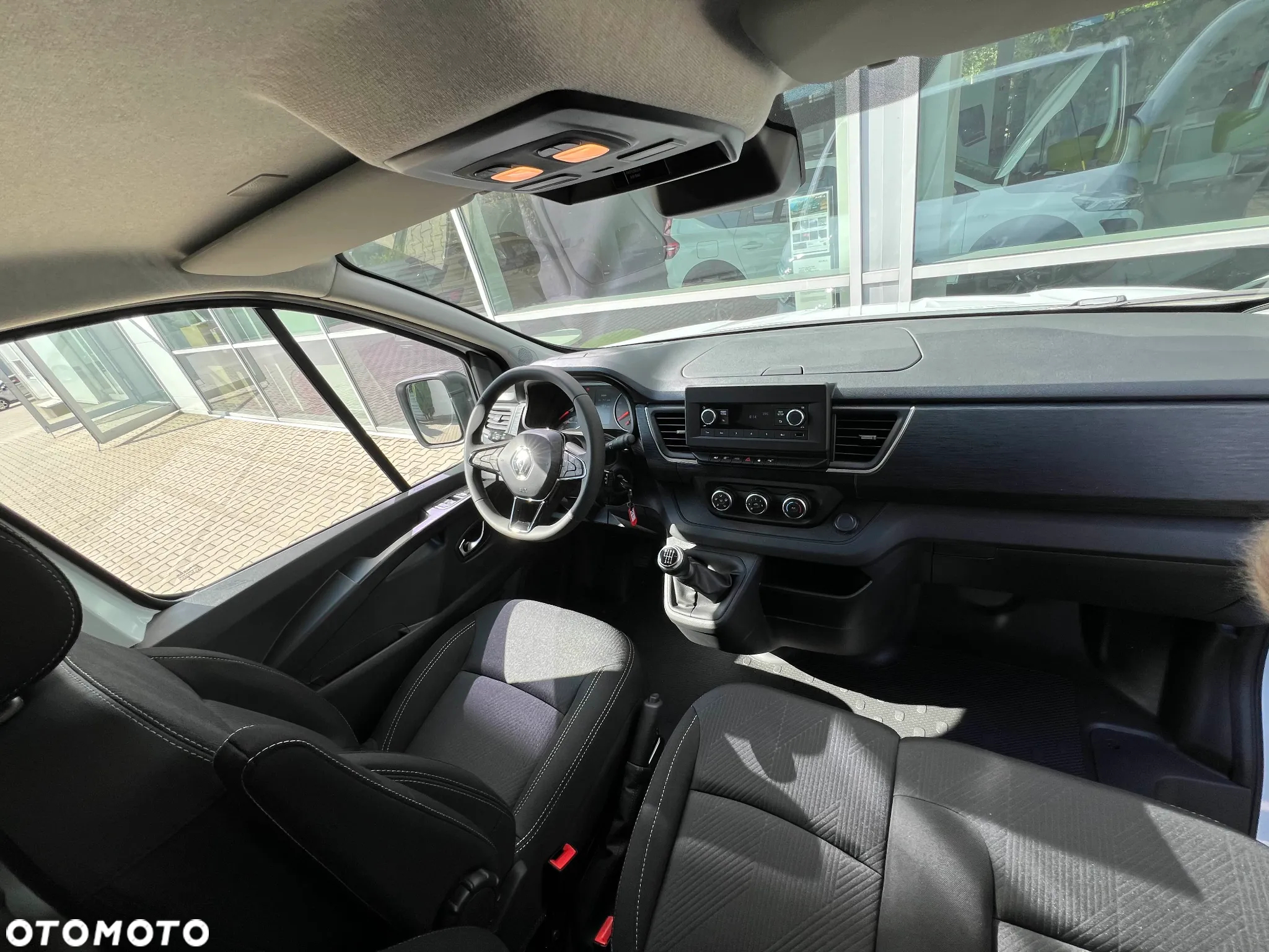 Renault Trafic - 18