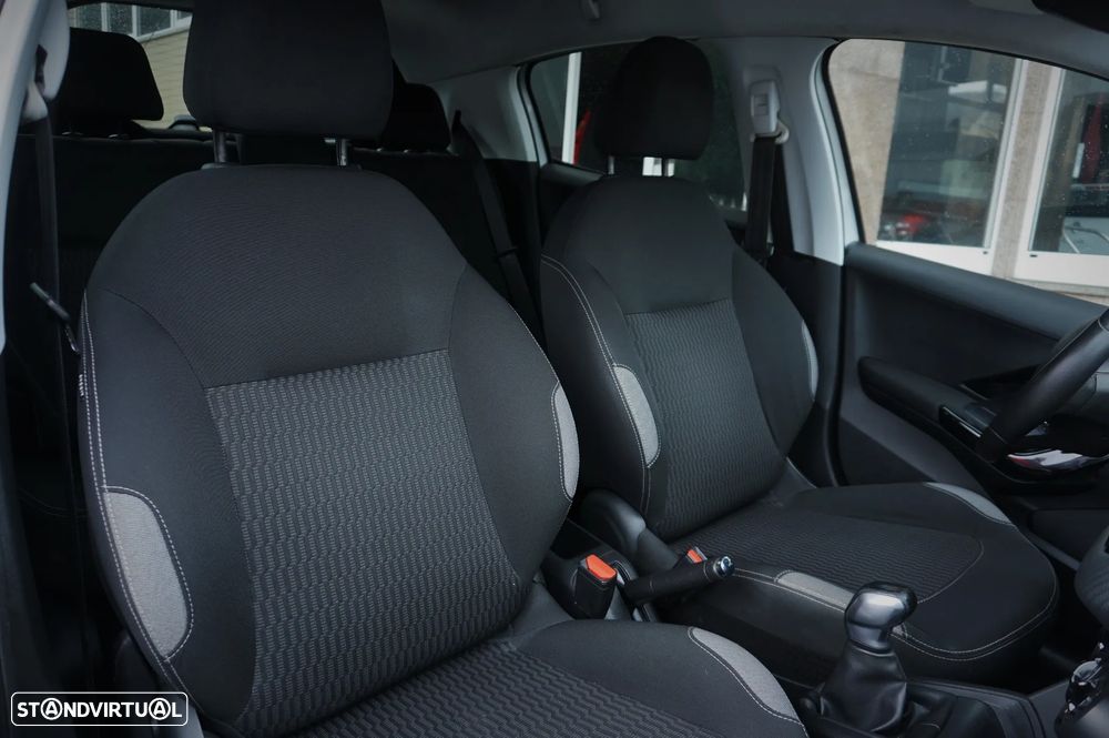 Peugeot 208 1.6 BlueHDi Style - 21