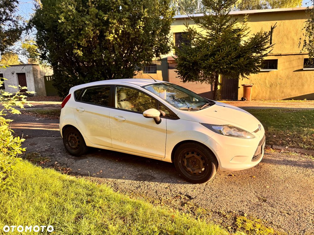 Ford Fiesta - 8