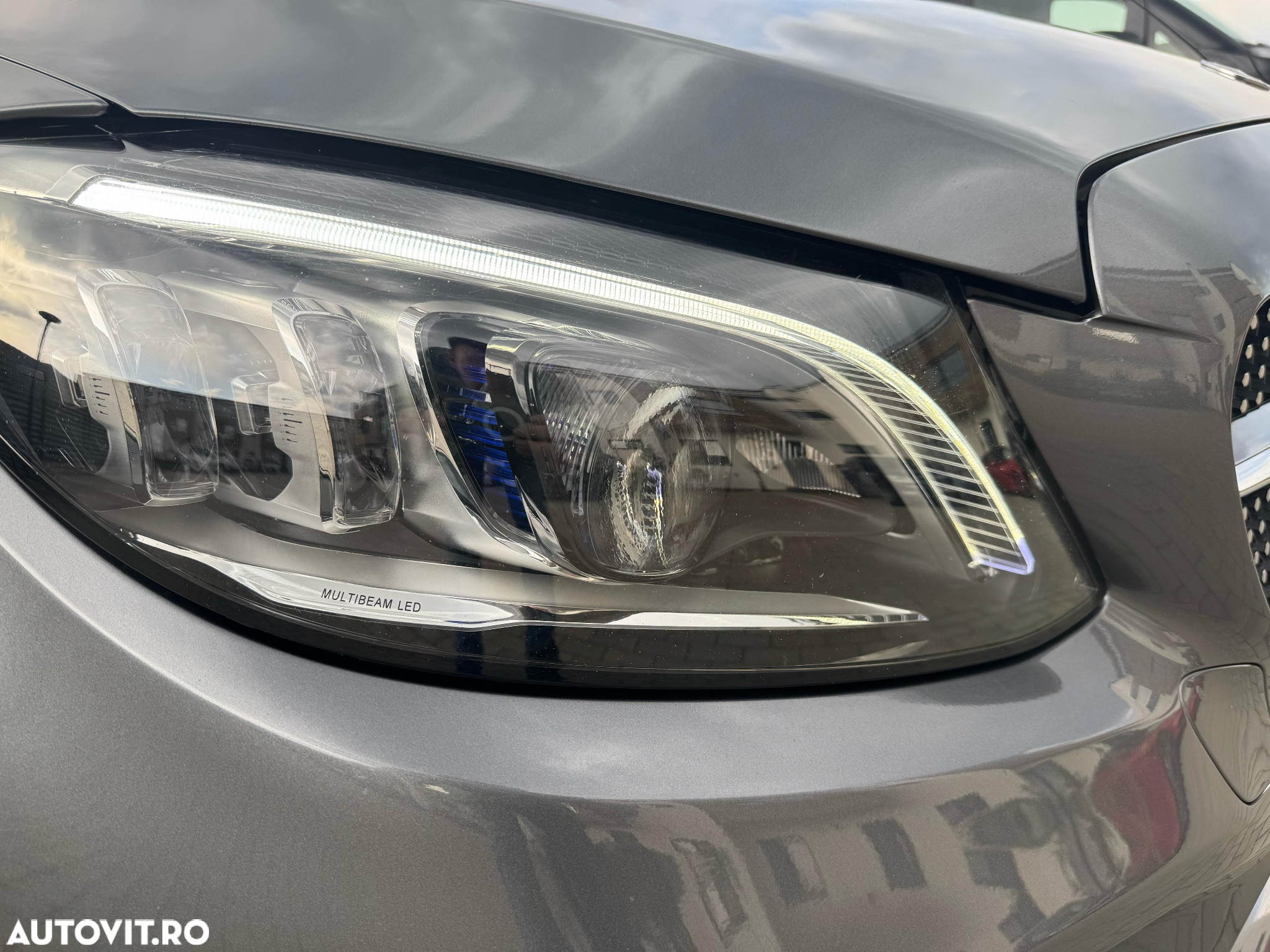 Mercedes-Benz C 220 d 4Matic 9G-TRONIC AMG Line - 13