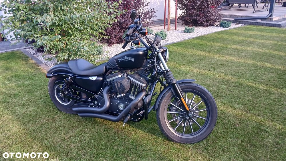 Harley-Davidson Sportster Iron 883 - 12