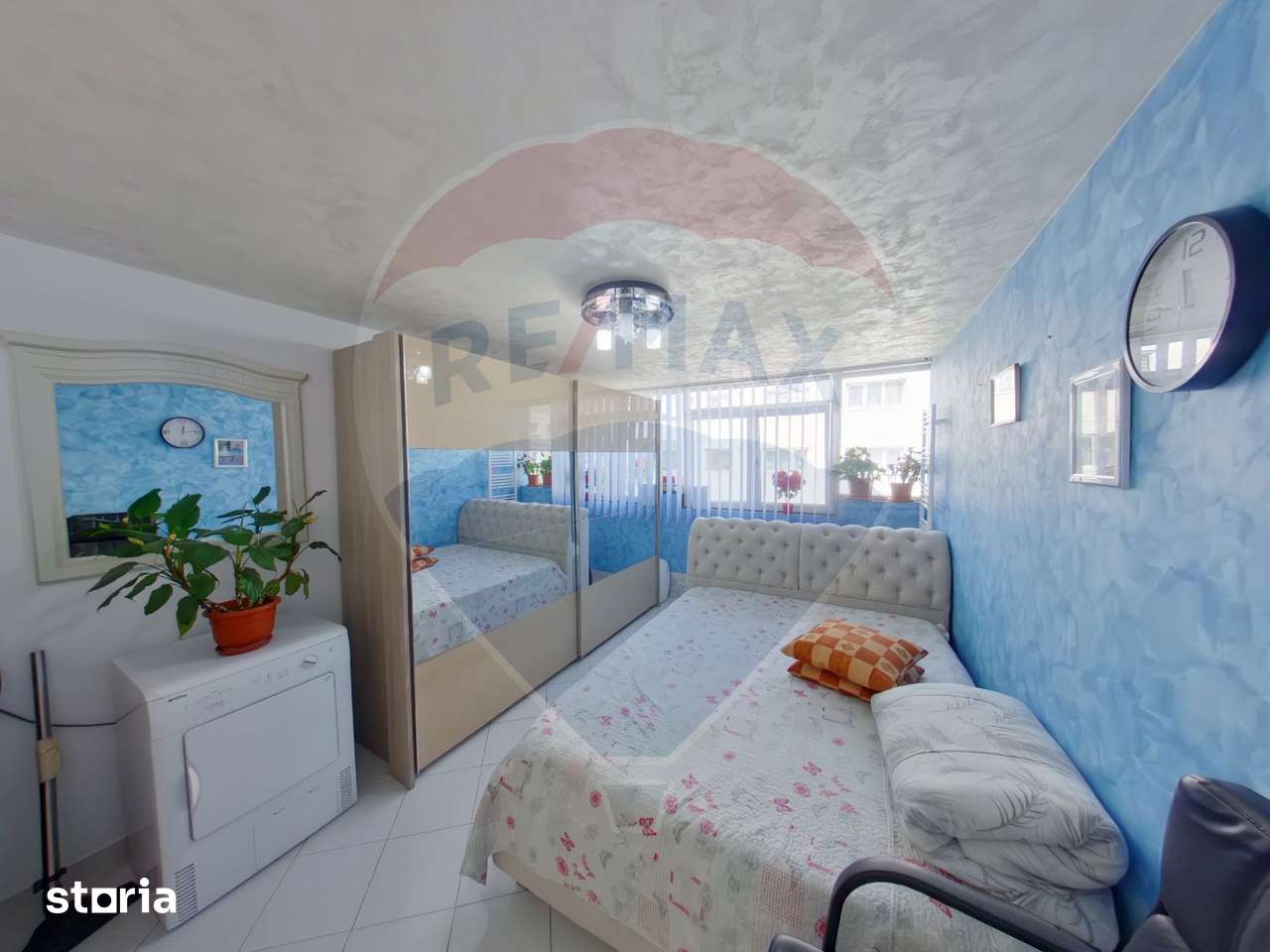 Apartament cu 4 camere de vânzare — fotografia 1