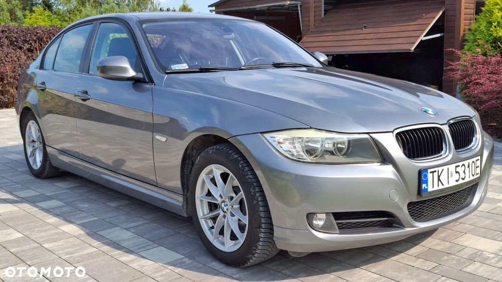 BMW Seria 3 318i - 4