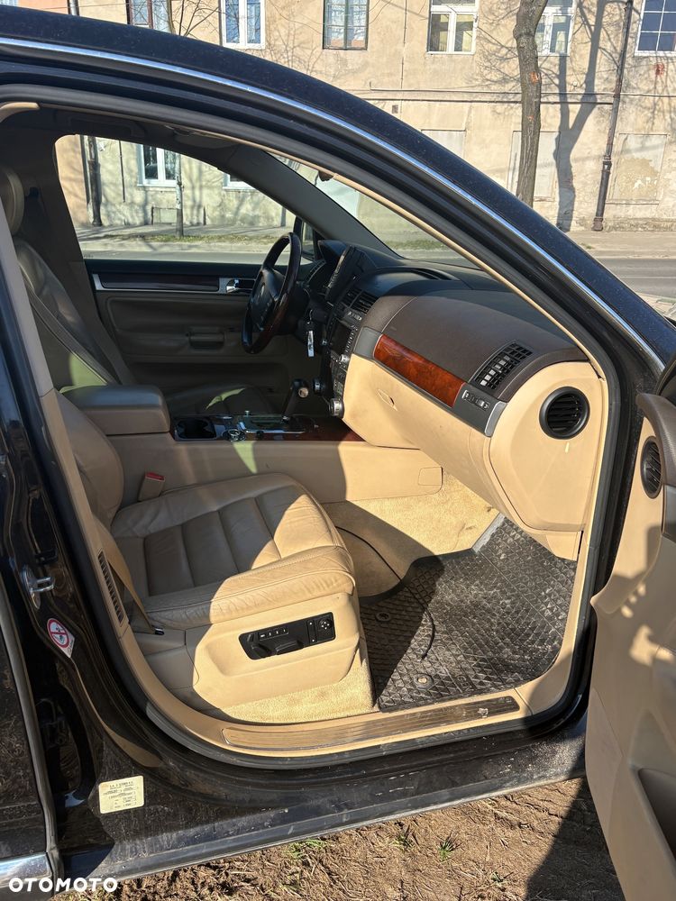 Volkswagen Touareg - 11