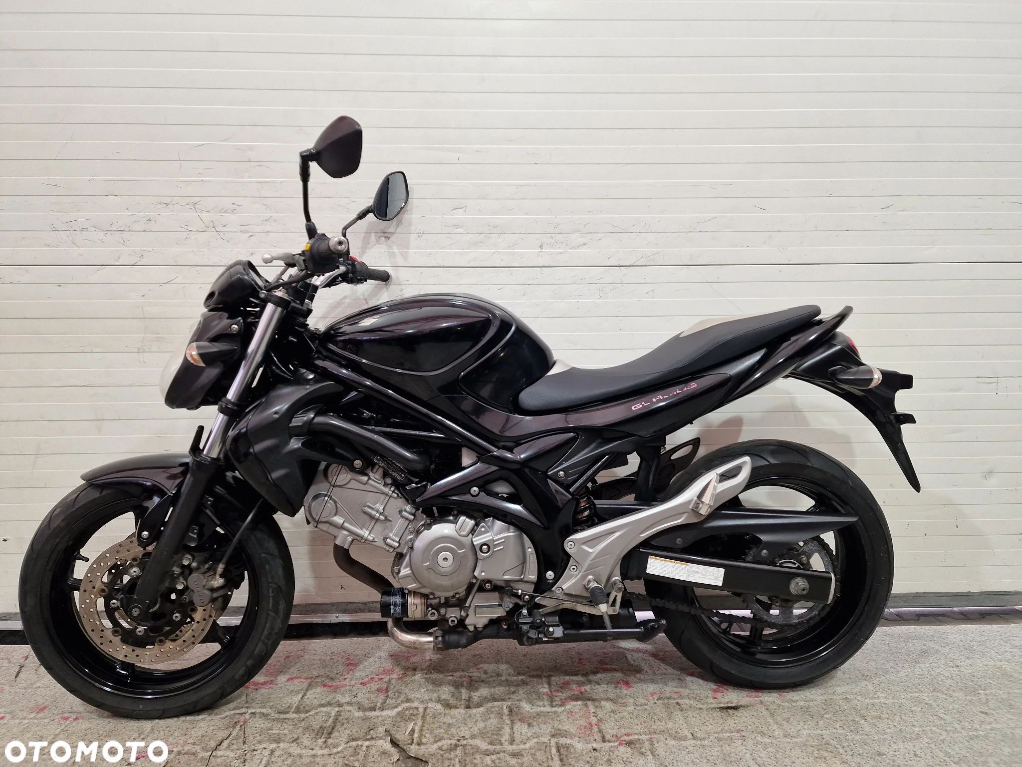 Suzuki Gladius - 1