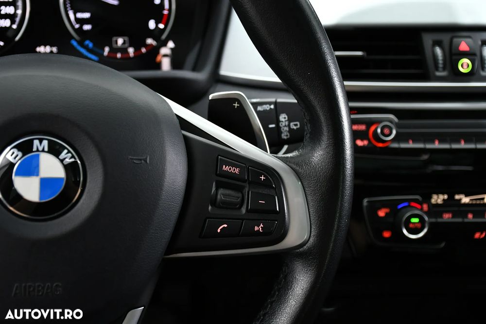 BMW X1 sDrive18d Aut. Sport Line - 36