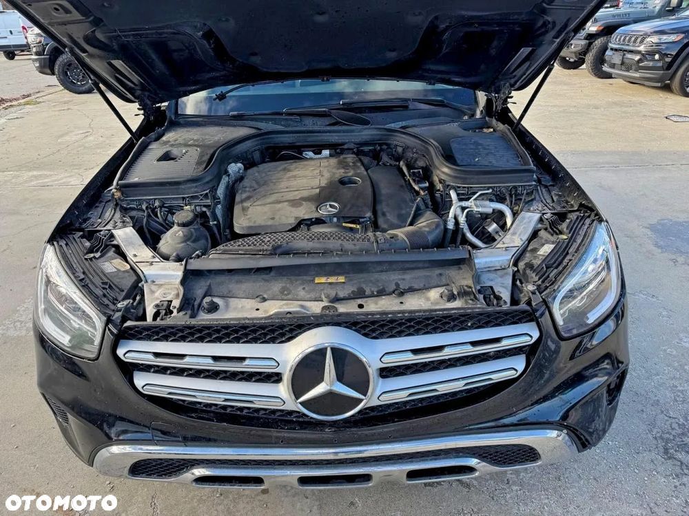 Mercedes-Benz GLC 300 4Matic 9G-TRONIC - 9