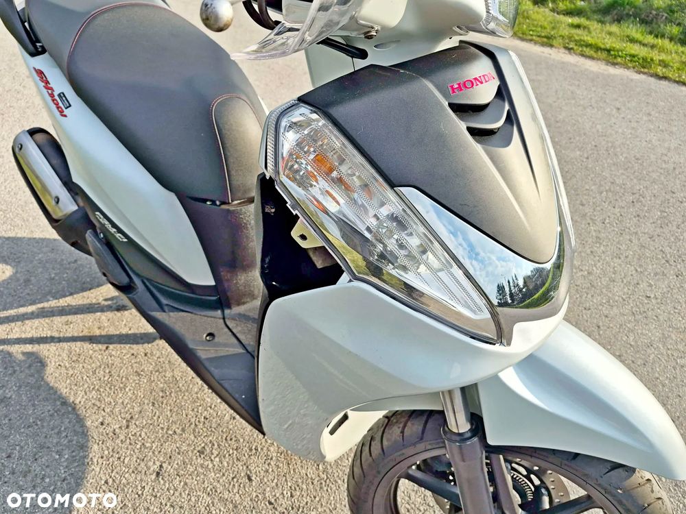 Honda SH - 9