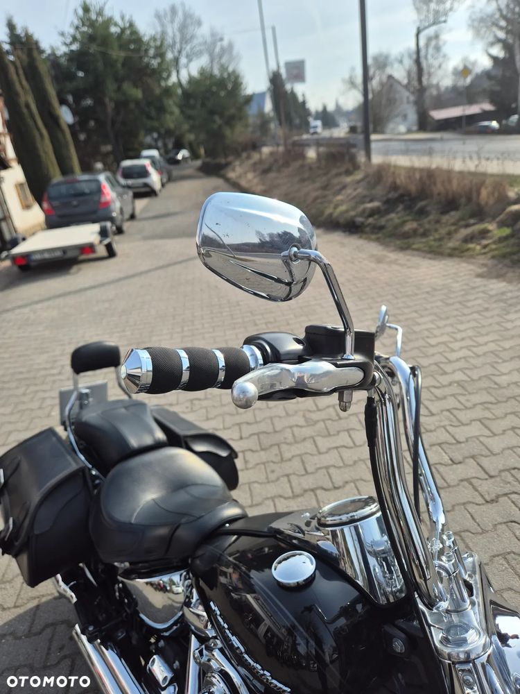 Harley-Davidson Softail Deluxe - 24