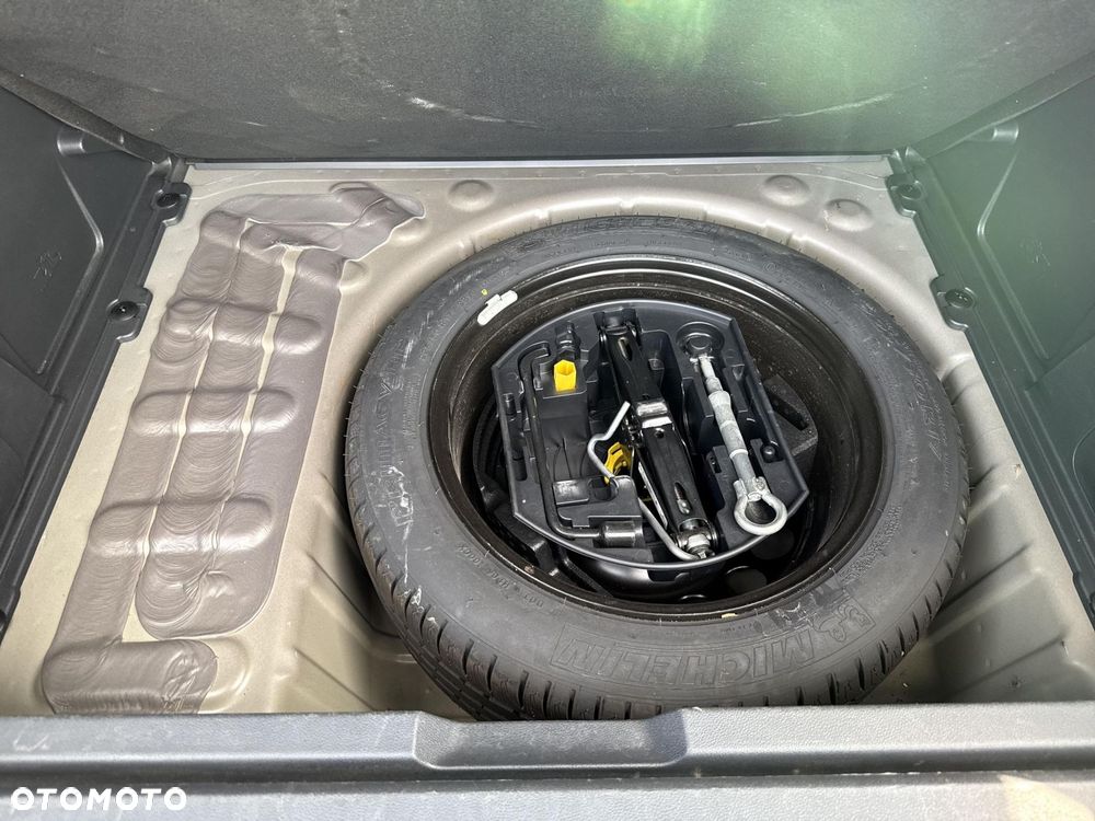 Peugeot 3008 1.6 HDi Active - 24