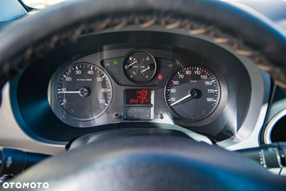 Peugeot Partner - 10