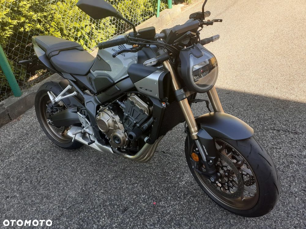Honda CB - 22