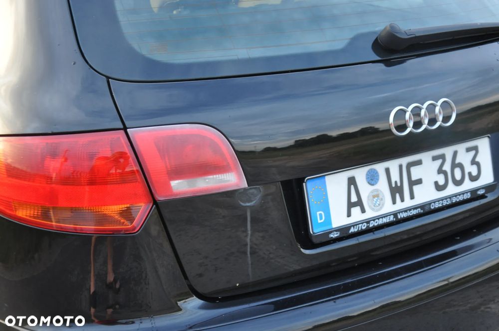 Audi A3 Sportback 1.6 tiptronic S line Sportpaket plus - 28