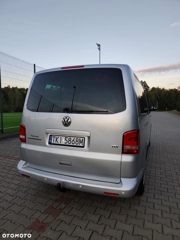 Volkswagen Caravelle - 10