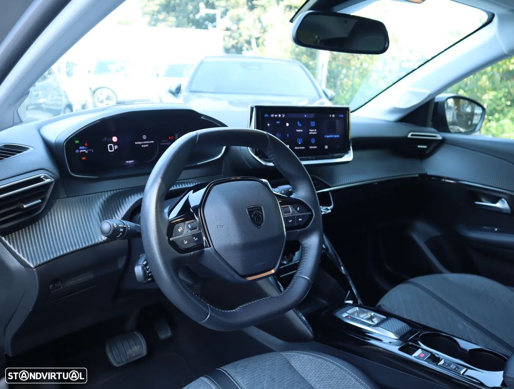 Peugeot 208 1.2 Hybrid Allure e-DCS6 - 33