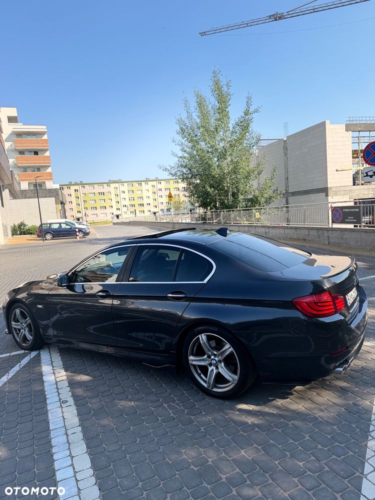 BMW Seria 5 520d xDrive - 7