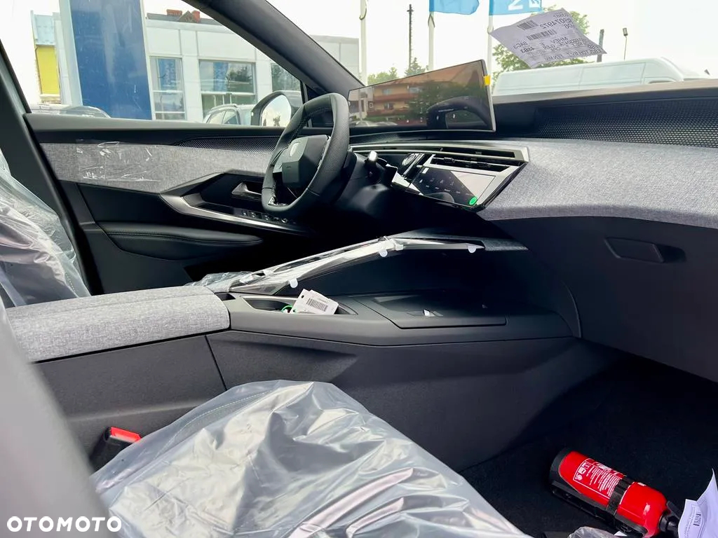 Peugeot 3008 1.2 PureTech mHEV GT S&S e-DCS6 - 12