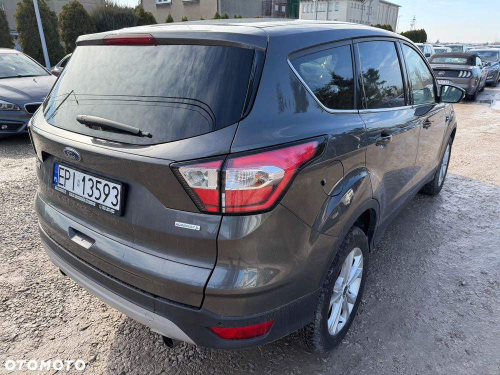Ford Kuga 1.5 EcoBoost 2x4 Titanium - 11