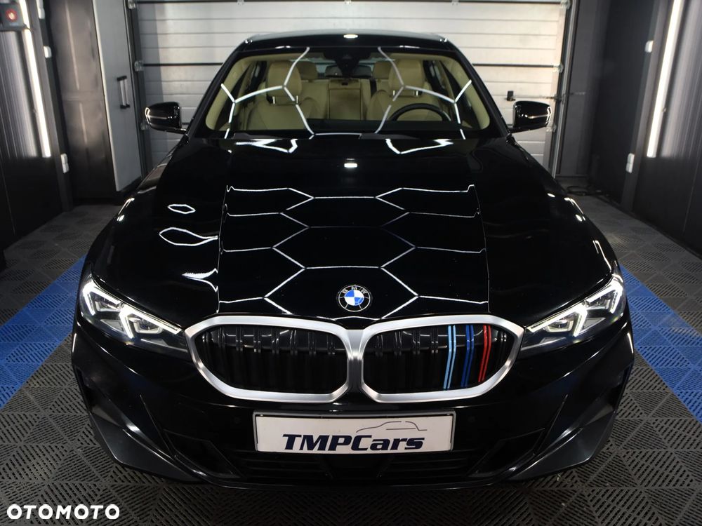 BMW Seria 3 318i - 32