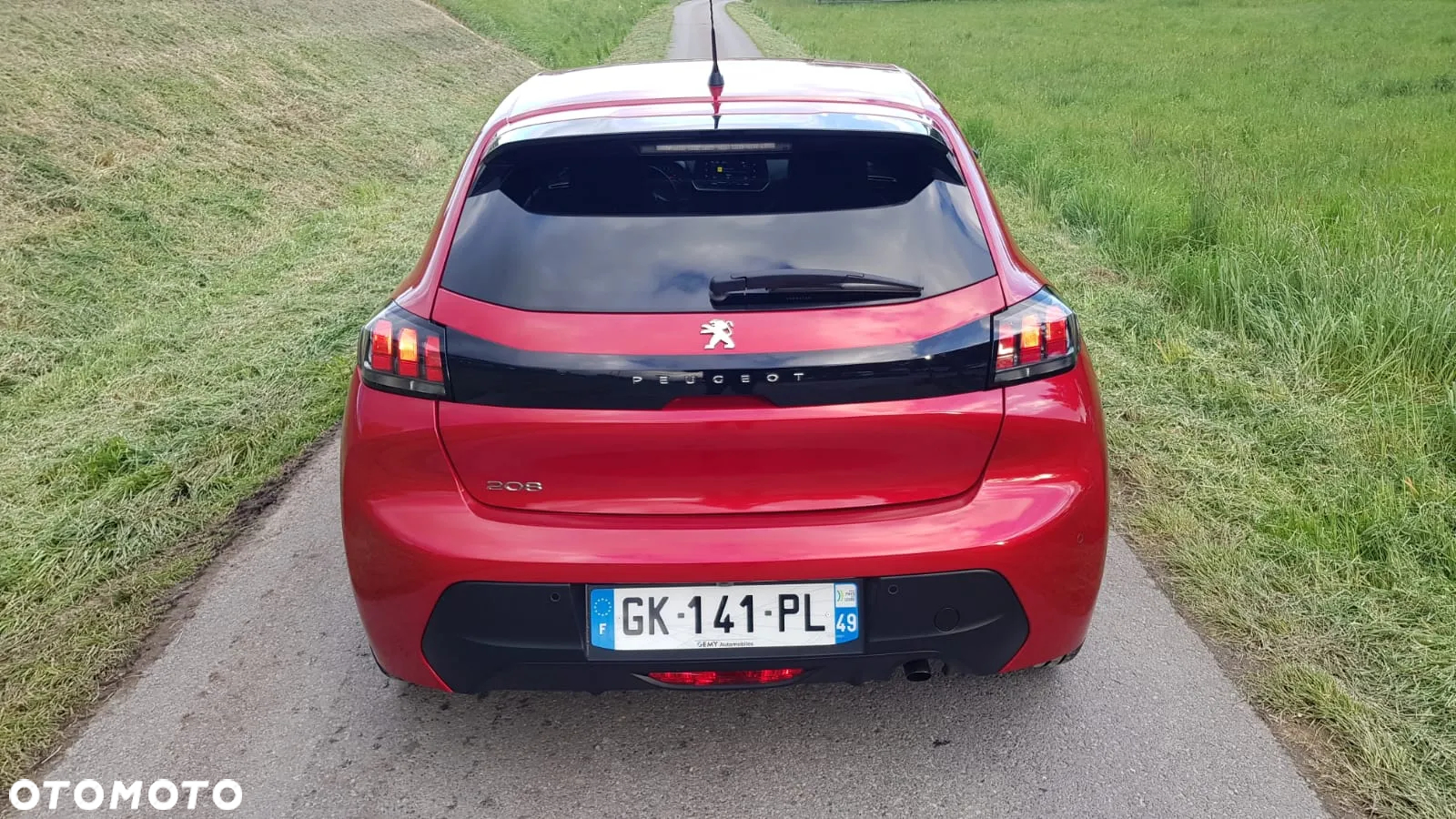 Peugeot 208 - 4