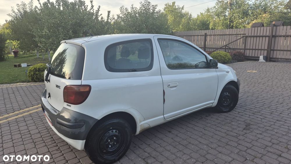Toyota Yaris 1.0 Terra - 4