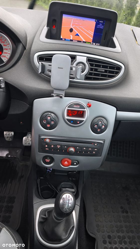 Renault Clio 1.6 16V GT - 6