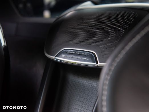 Chevrolet Corvette - 22