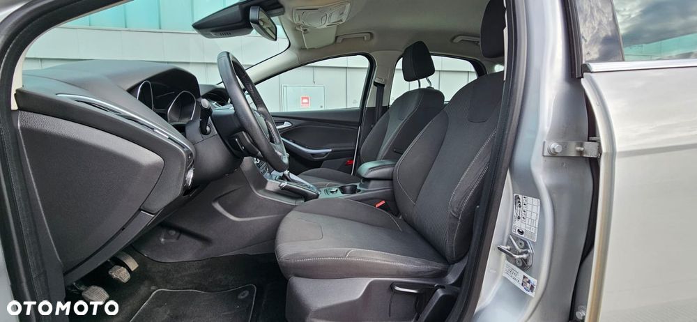 Ford Focus - 25