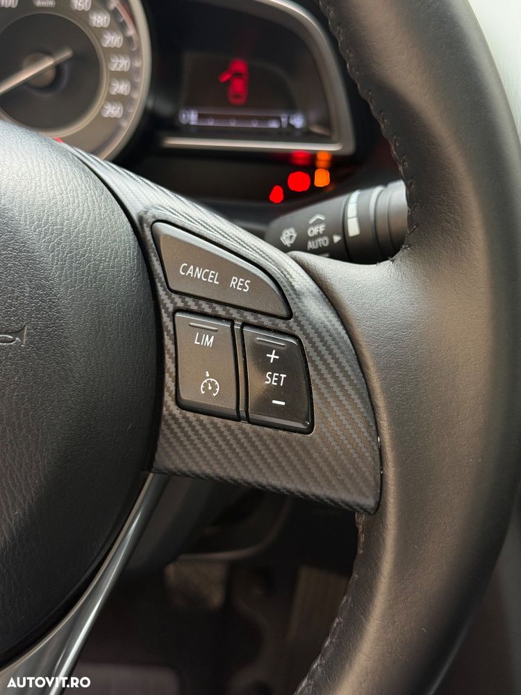 Mazda 3 - 15