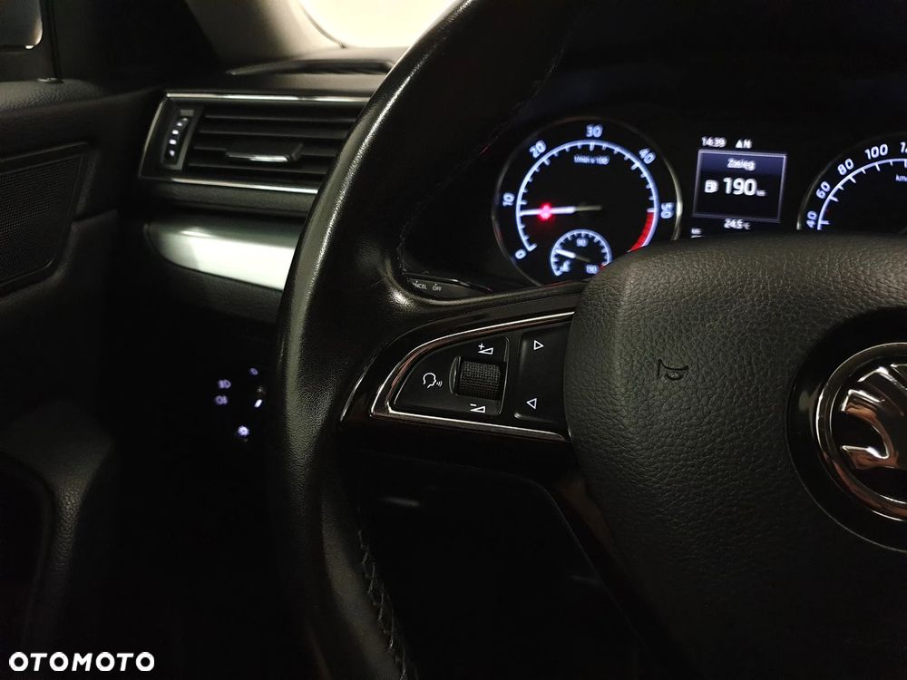 Skoda Superb 2.0 TDI Style - 10