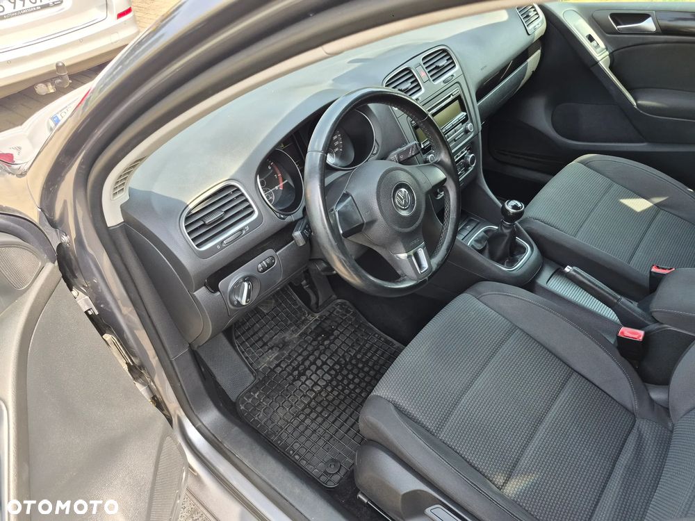 Volkswagen Golf 1.6 Comfortline - 6