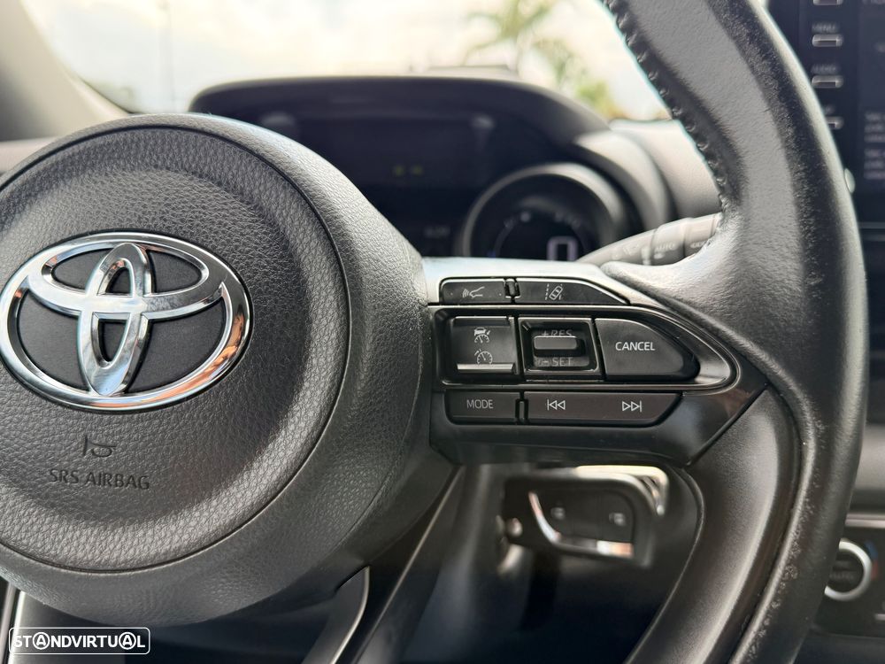 Toyota Yaris 1.5 HDF Comfort Plus - 23