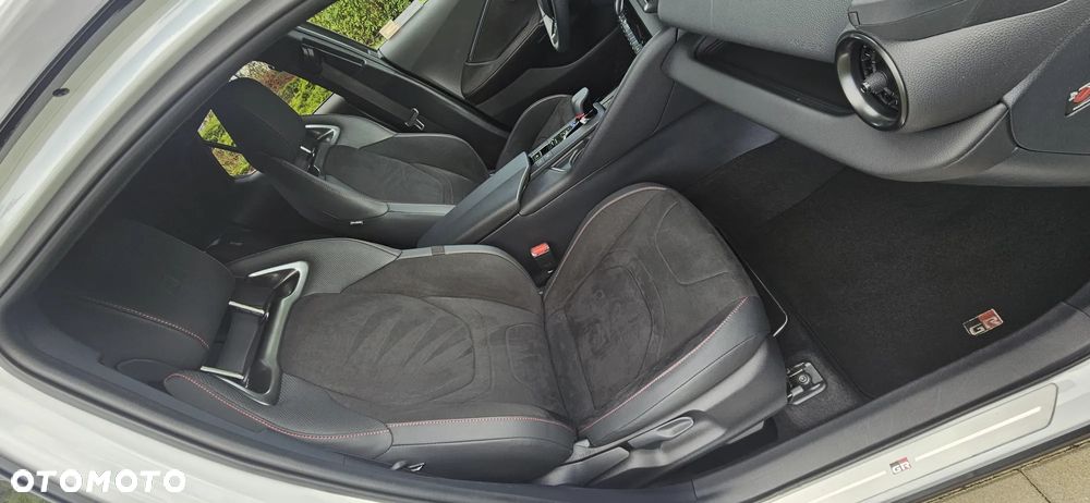 Toyota C-HR 2.0 Hybrid Dynamic Force GR Sport Premiere Edition AWD - 21