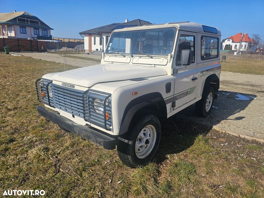 Land Rover Defender - 4