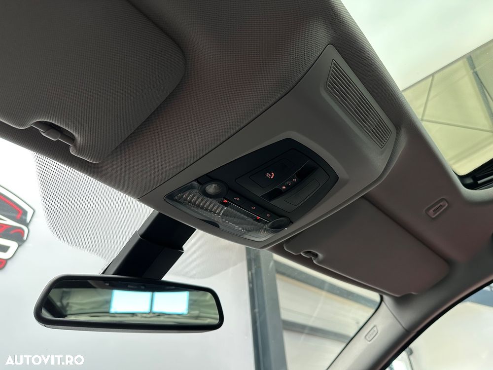 BMW Seria 5 520d - 32