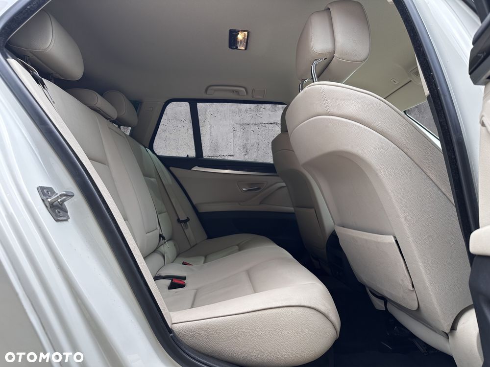 BMW Seria 5 520d Luxury Line - 18