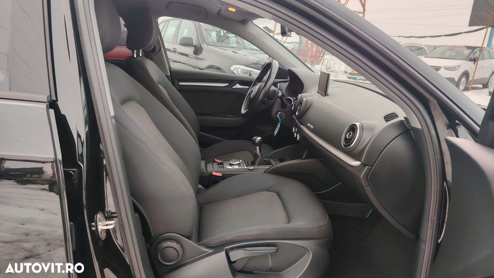 Audi A3 1.6 TDI ack (clean diesel) S line Sportpaket - 22