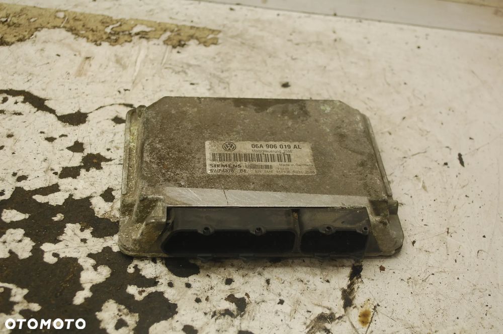 STEROWNIK SILNIKA KOMPUTER 06A906019L VW GOLF IV SEAT TOLEDO II LEON I AUDI - 1