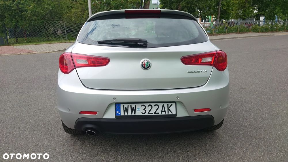 Alfa Romeo Giulietta 1.6 JTDM - 13