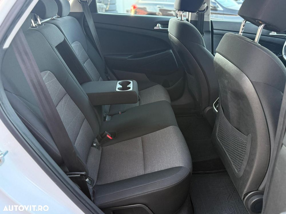 Hyundai Tucson blue 1.6 CRDi 4WD DCT Style - 23