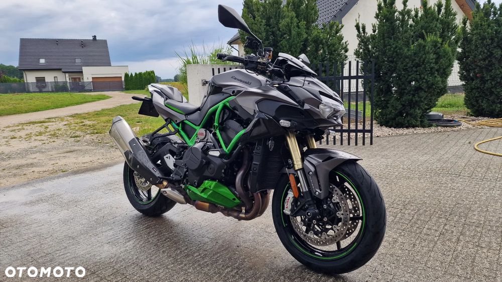 Kawasaki H2 - 3