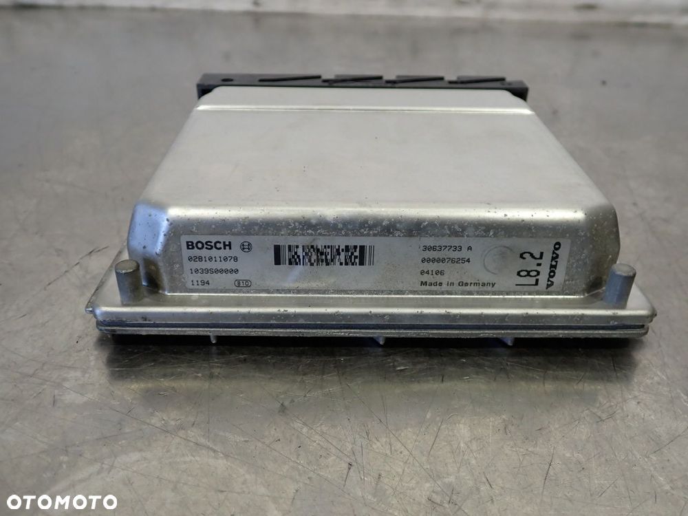 KOMPUTER SILNIKA VOLVO V70 II  0281011078 - 3