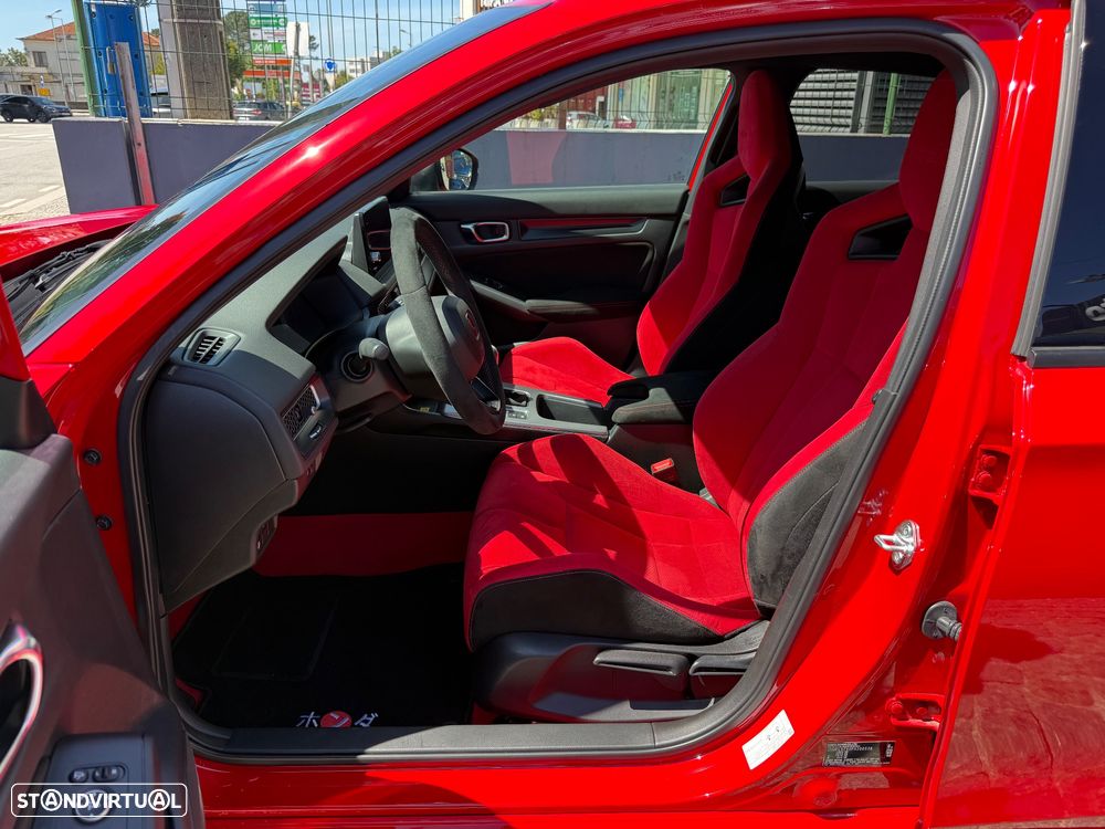 Honda Civic 2.0 VTEC Turbo Type R - 25