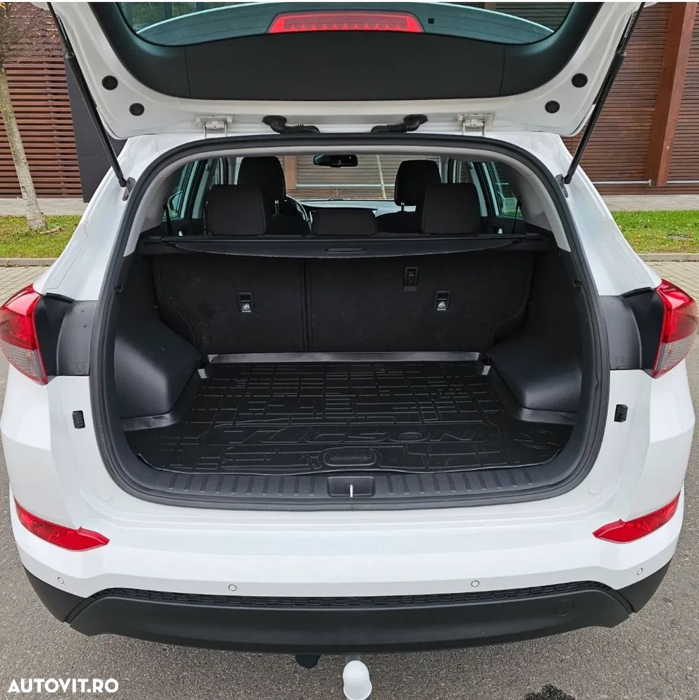 Hyundai Tucson 1.6 GDI 2WD 6MT ISG Comfort - 12