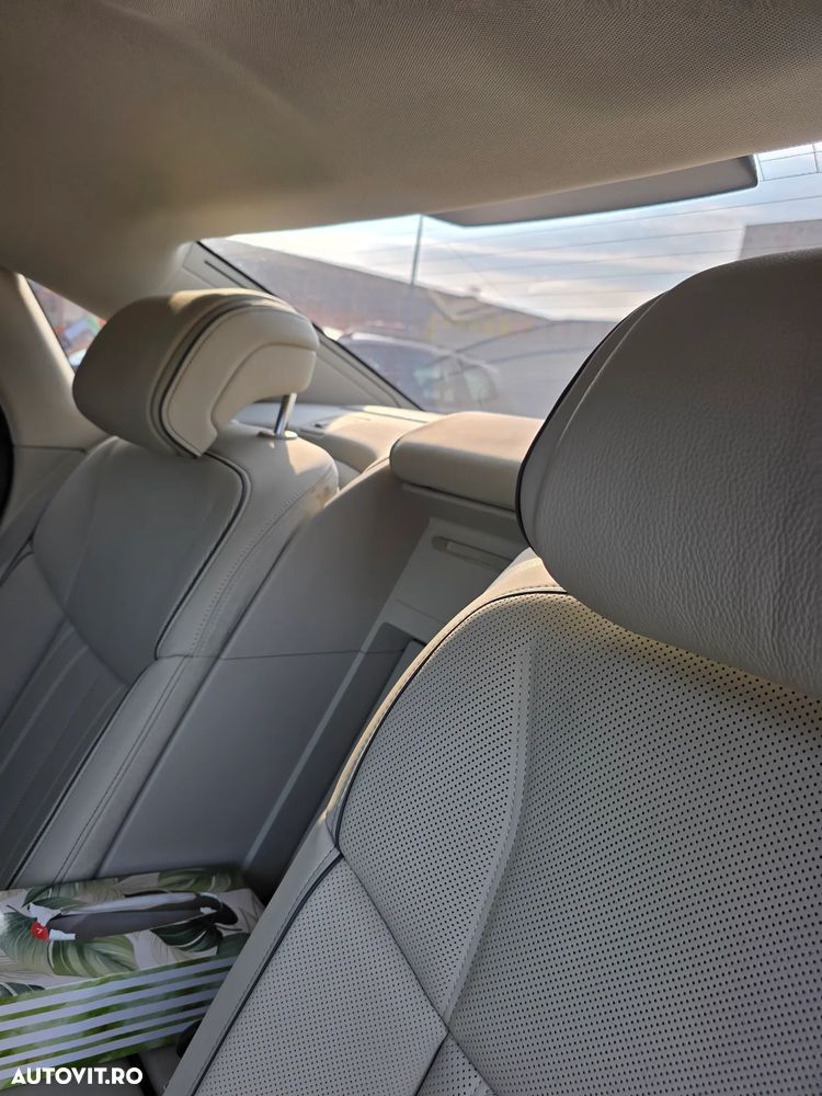 Audi A8 L 60 TFSI e quattro tiptronic - 28