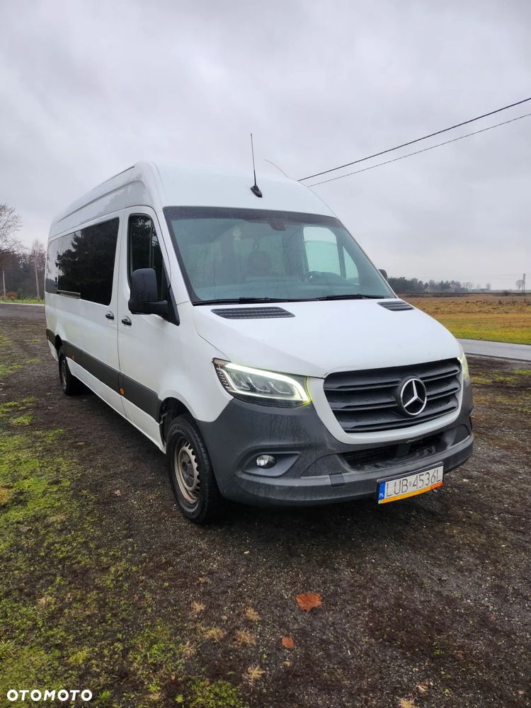 Mercedes-Benz Sprinter - 2